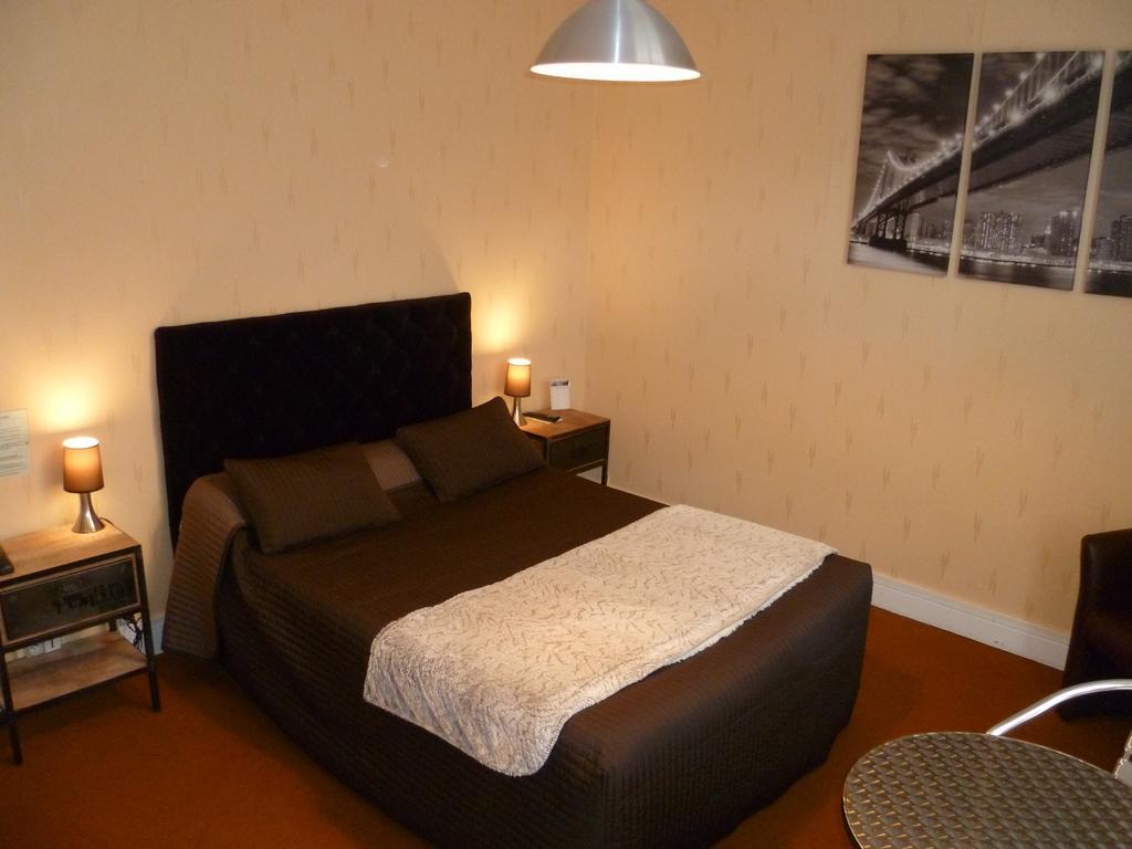 Hotel La Residence Villeneuve-sur-Lot Ruang foto