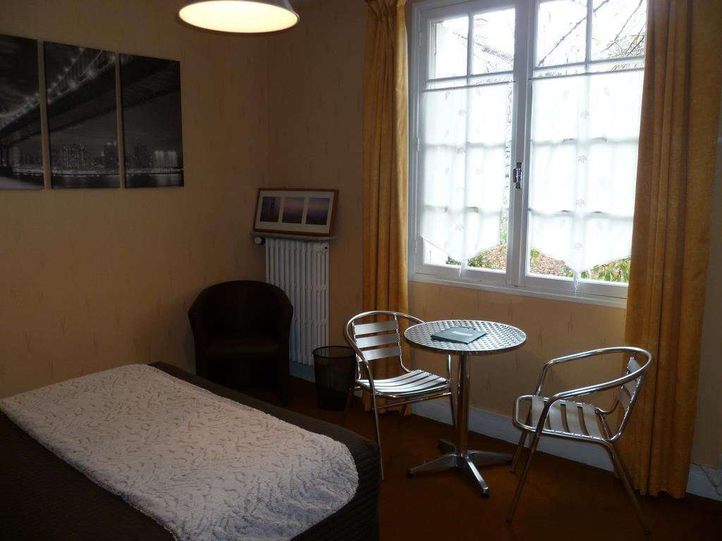 Hotel La Residence Villeneuve-sur-Lot Ruang foto
