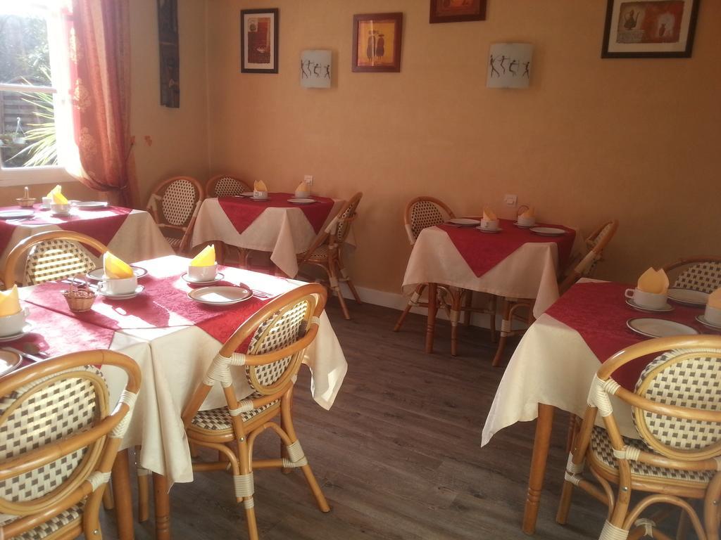 Hotel La Residence Villeneuve-sur-Lot Bagian luar foto