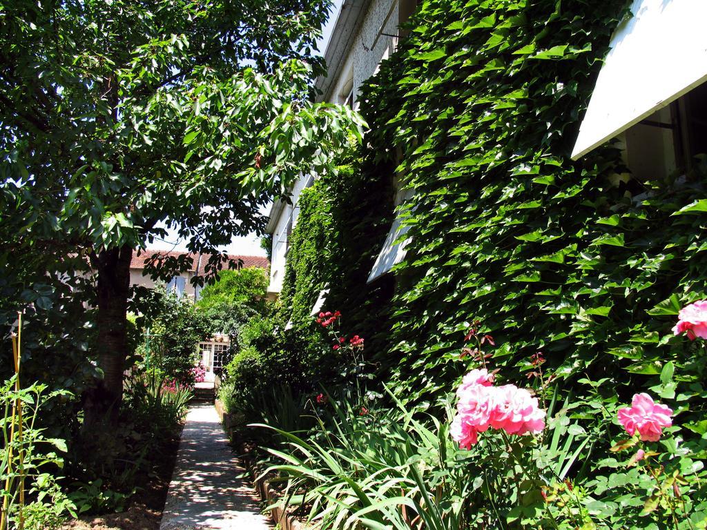 Hotel La Residence Villeneuve-sur-Lot Bagian luar foto