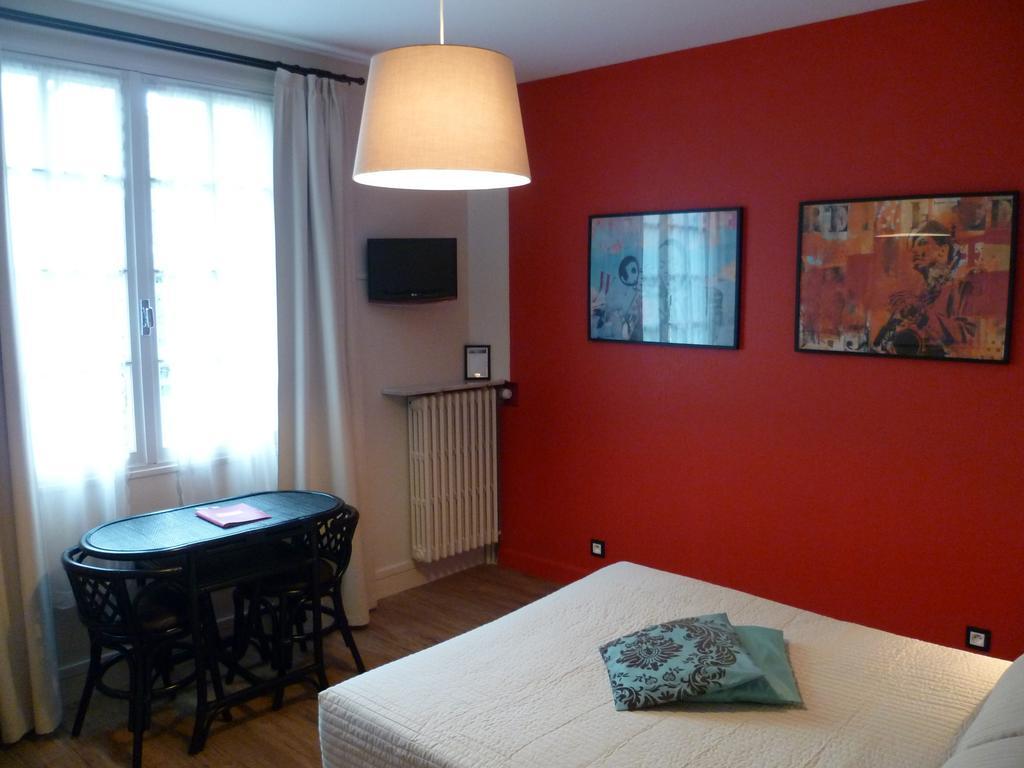 Hotel La Residence Villeneuve-sur-Lot Bagian luar foto