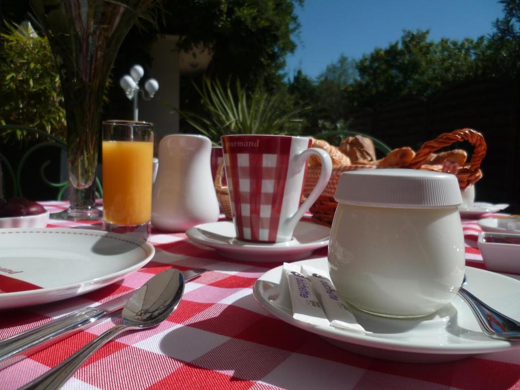 Hotel La Residence Villeneuve-sur-Lot Bagian luar foto