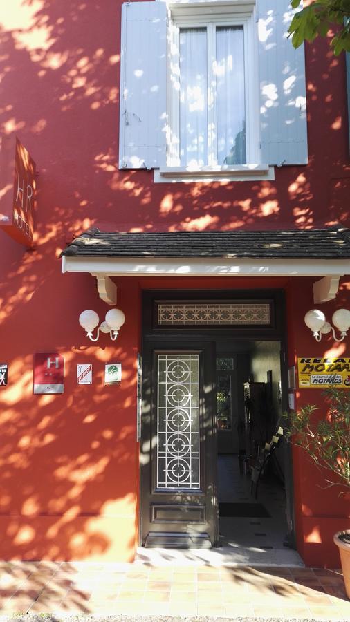 Hotel La Residence Villeneuve-sur-Lot Bagian luar foto